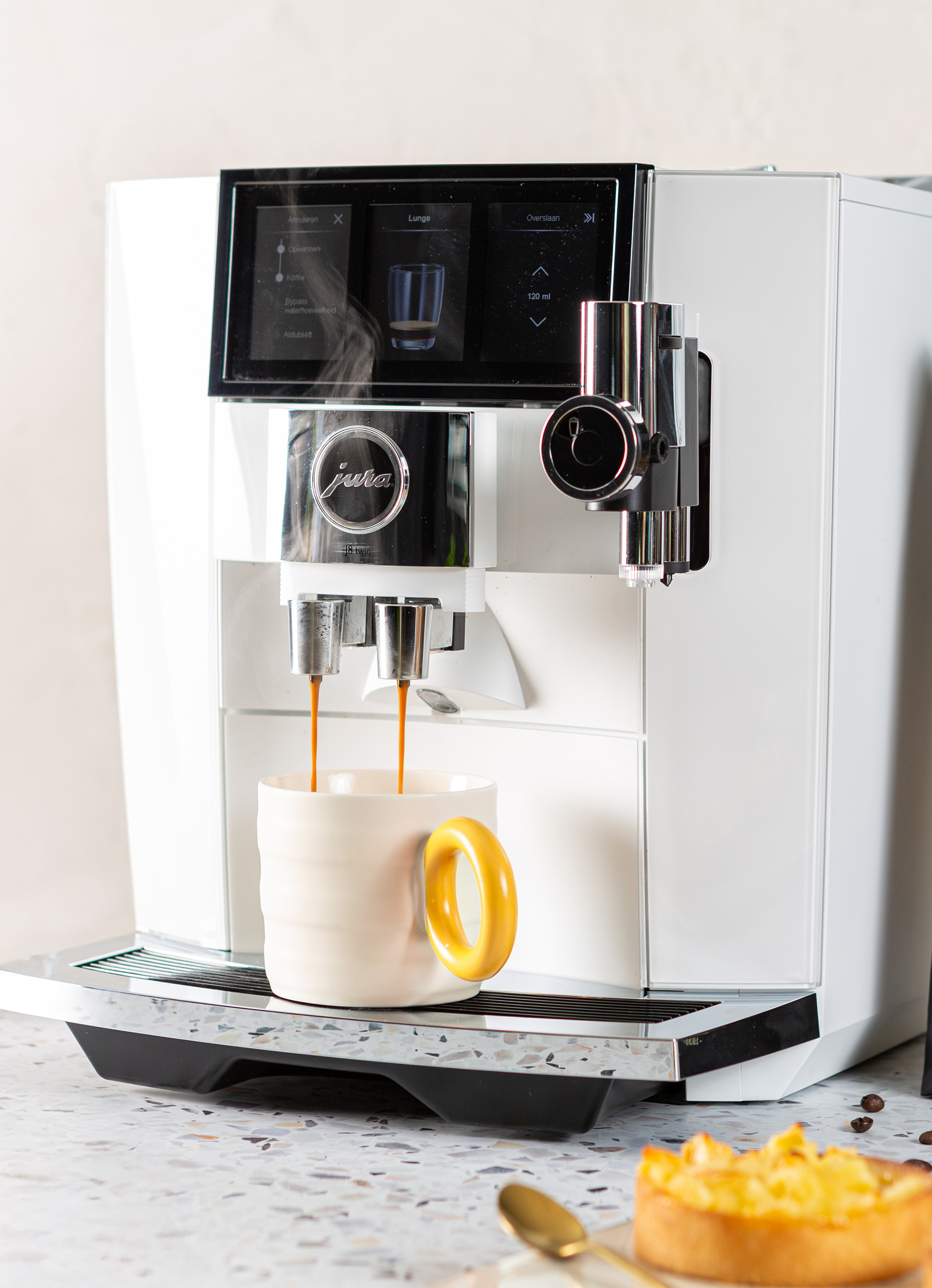 espresso machine, coffee machine, dual spouts, ceramic mug, yellow handle