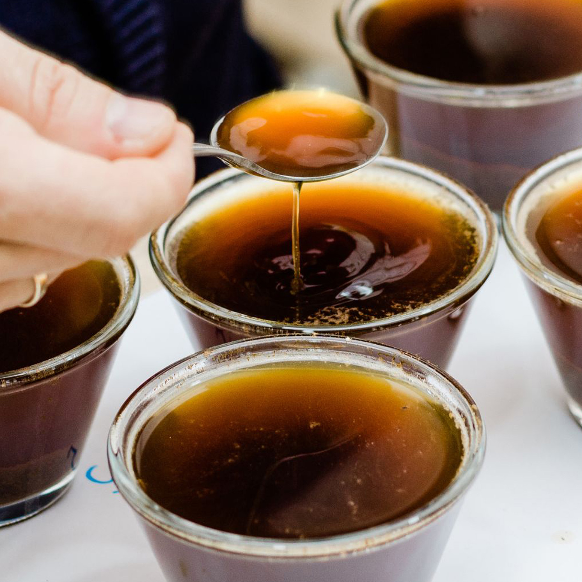 Koken, Voedsel, Voedsel gieten, Beker